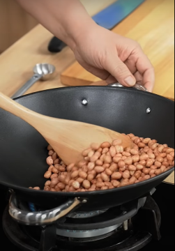Bahan kacang kribo. (YouTube)